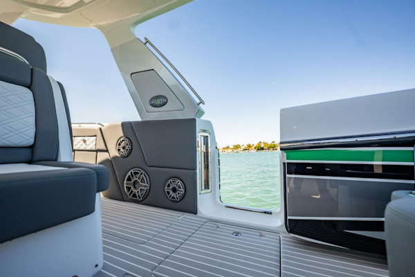 Cigarette-42 Auroris 2024 -Miami Beach-Florida-United States-5972387