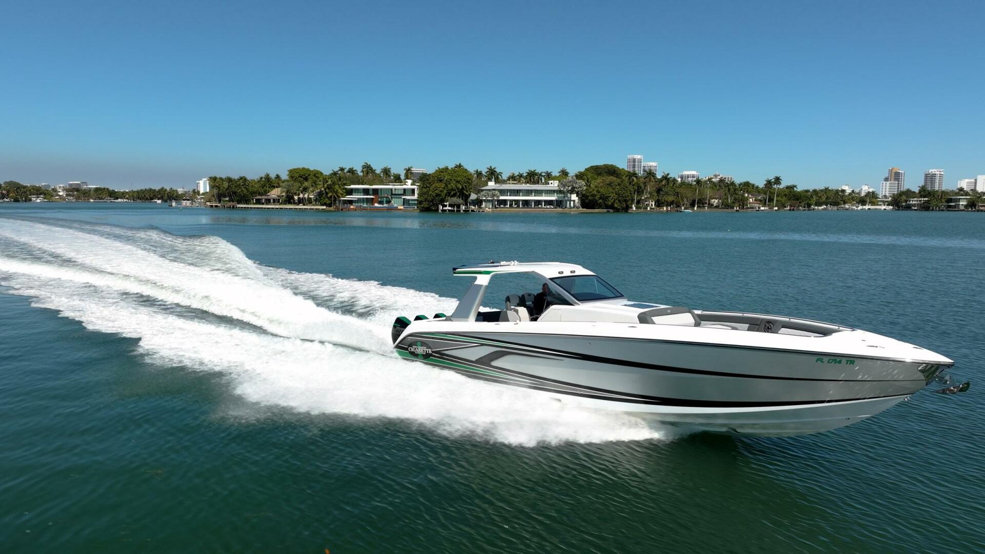 Cigarette-42 Auroris 2024 -Miami Beach-Florida-United States-5972346 | Thumbnail