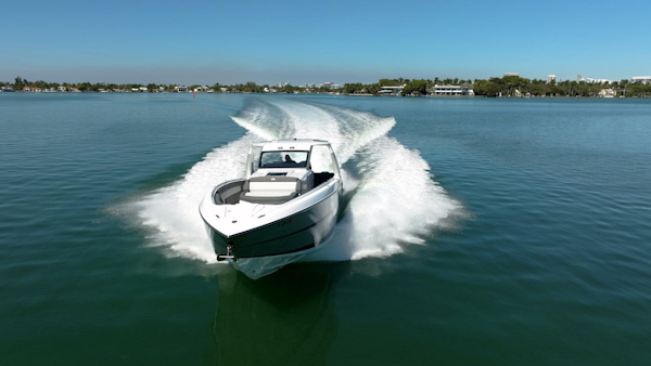 Cigarette-42 Auroris 2024 -Miami Beach-Florida-United States-5972348