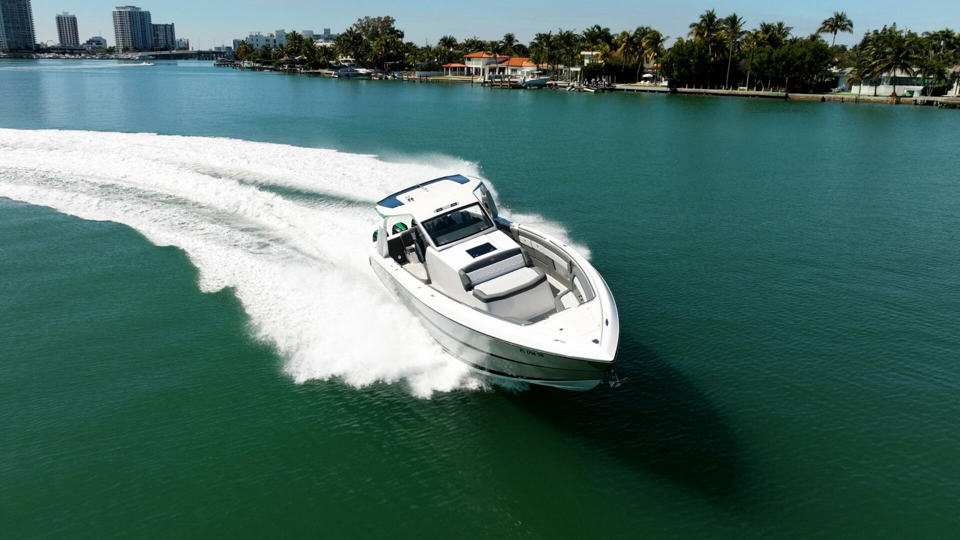 Cigarette-42 Auroris 2024 -Miami Beach-Florida-United States-5972359 | Thumbnail