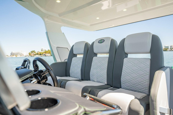 Cigarette-42 Auroris 2024 -Miami Beach-Florida-United States-5972426