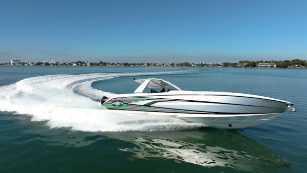 Cigarette-42 Auroris 2024 -Miami Beach-Florida-United States-5972354