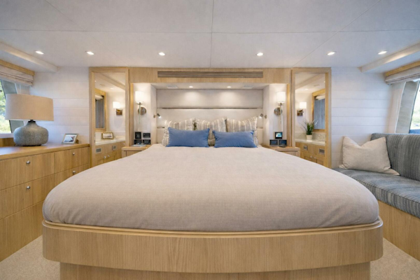 Offshore Yachts 2027 -Newport Beach-California-United States-5976628