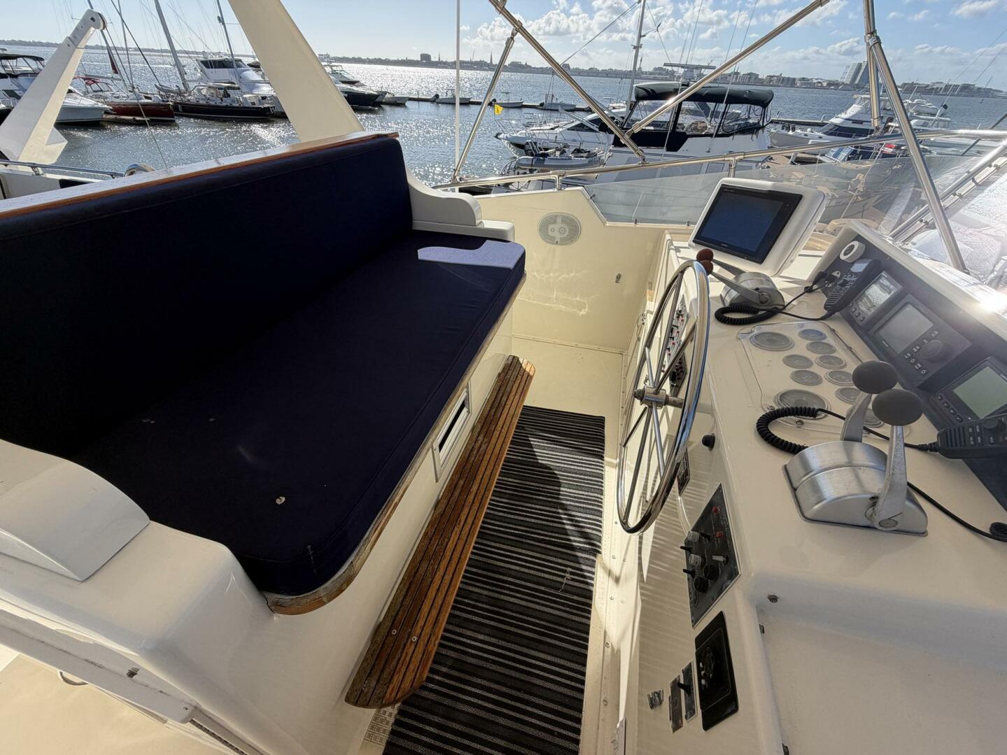 Hatteras-Motor Yacht 1987-LADY RAE Mt. Pleasant-South Carolina-United States-5978267 | Thumbnail