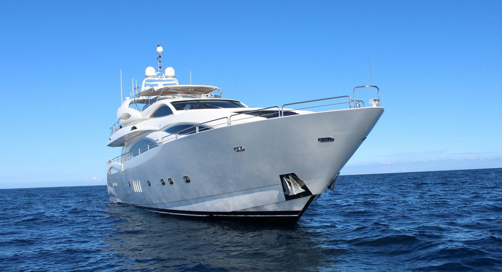 Sunseeker-Manhattan 2002-OMG Miami-Florida-United States-5978999 | Thumbnail