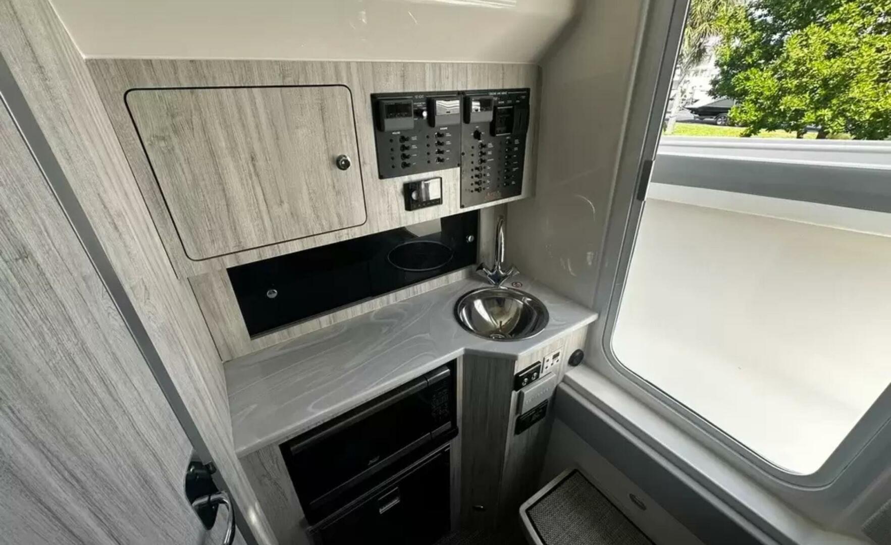 Regulator-37 2023 -Bonita Springs-Florida-United States-5979508 | Thumbnail