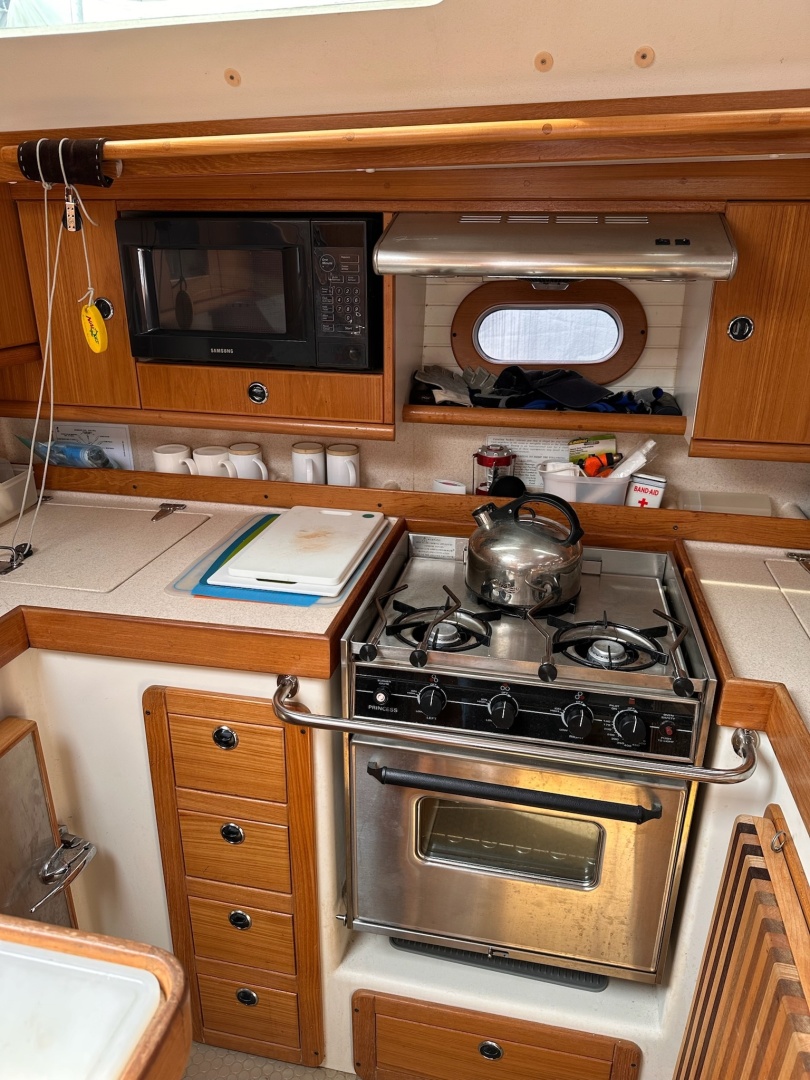 Catalina-470 2002 -Huntington-New York-United States-6017581 | Thumbnail