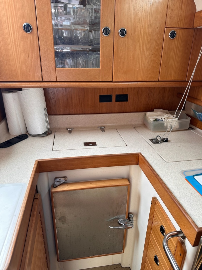 Catalina-470 2002 -Huntington-New York-United States-6017580 | Thumbnail
