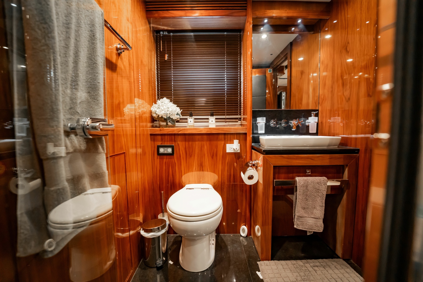 Sunseeker-34 Metre Yacht 2010-BLUE Golden Beach-Florida-United States-6010489 | Thumbnail