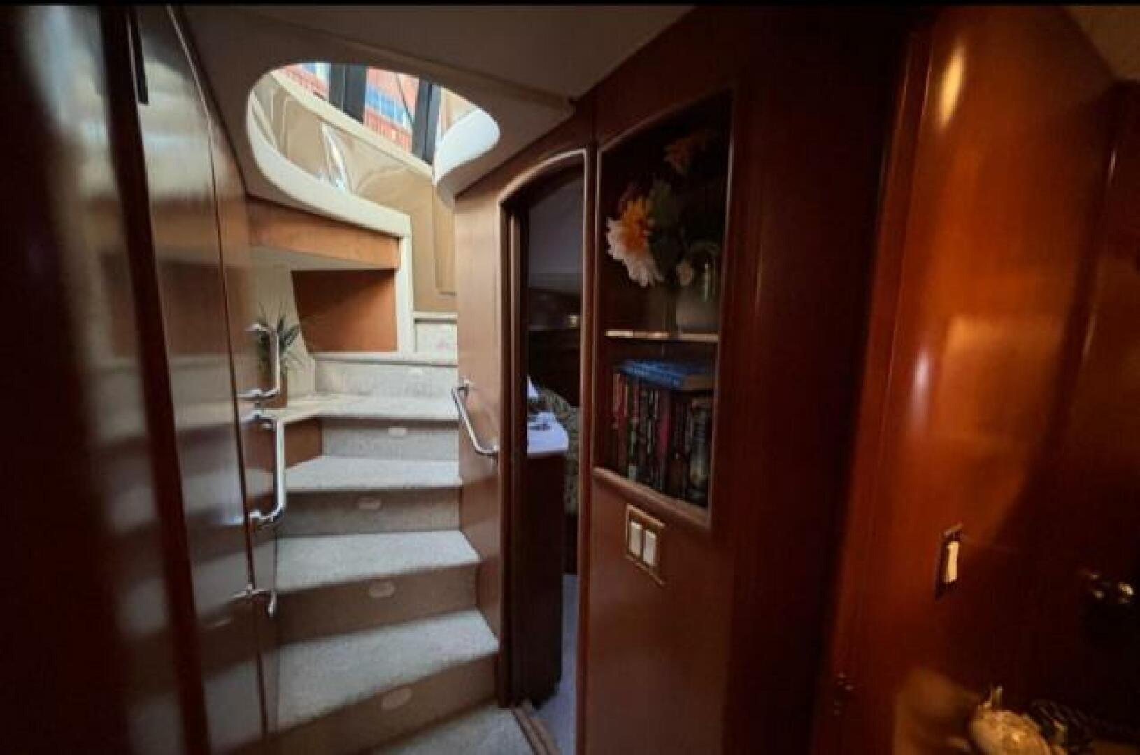Carver-530 Voyager 1998-Moonstruck Charlestown-Massachusetts-United States-5984545 | Thumbnail