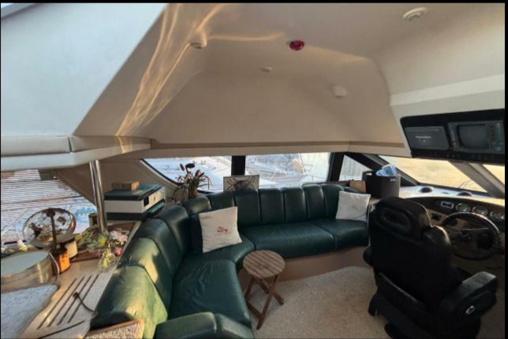 Carver-530 Voyager 1998-Moonstruck Charlestown-Massachusetts-United States-5984563 | Thumbnail