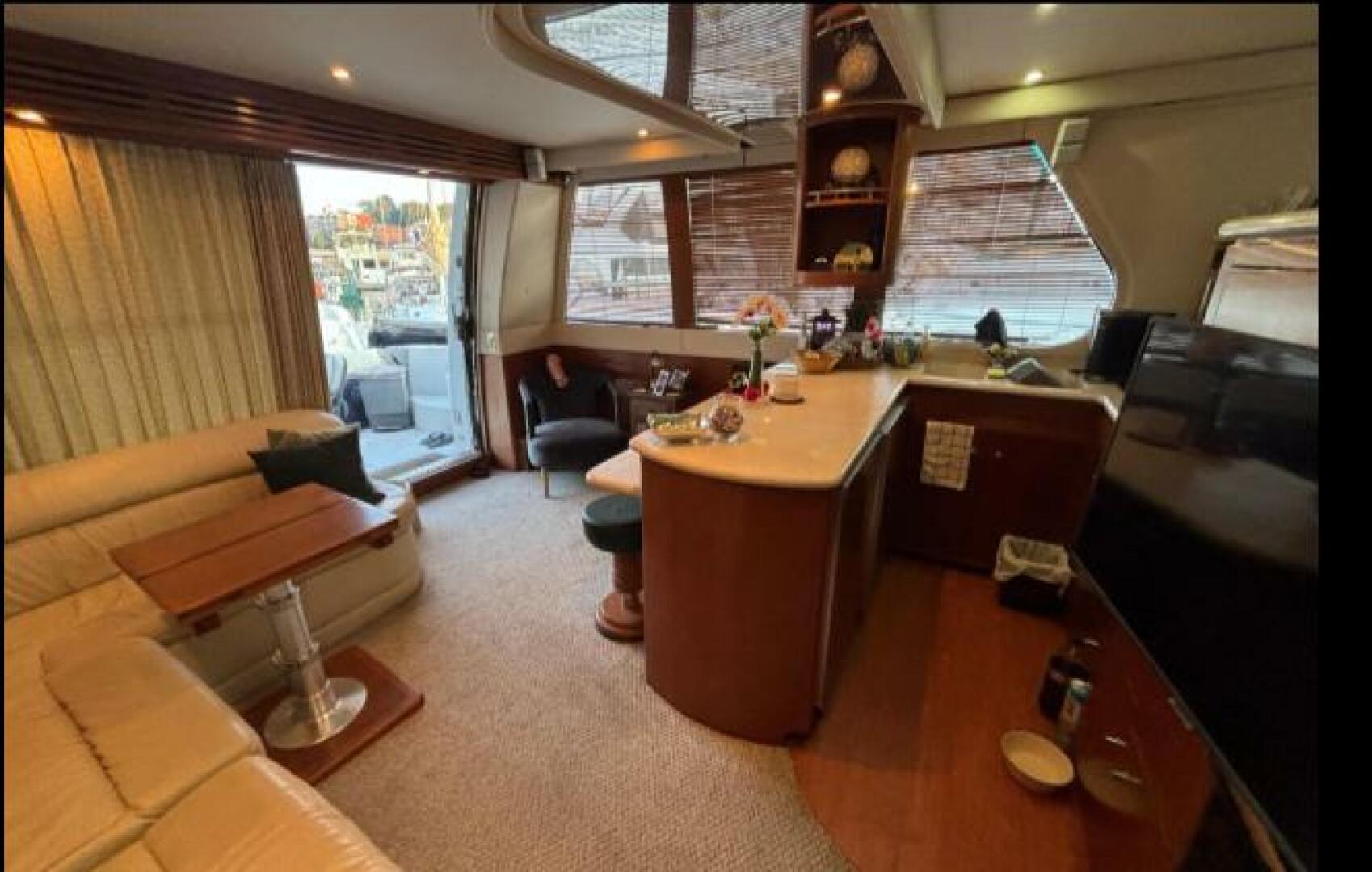 Carver-530 Voyager 1998-Moonstruck Charlestown-Massachusetts-United States-5984538 | Thumbnail