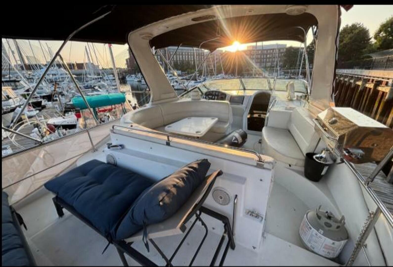 Carver-530 Voyager 1998-Moonstruck Charlestown-Massachusetts-United States-5984568 | Thumbnail