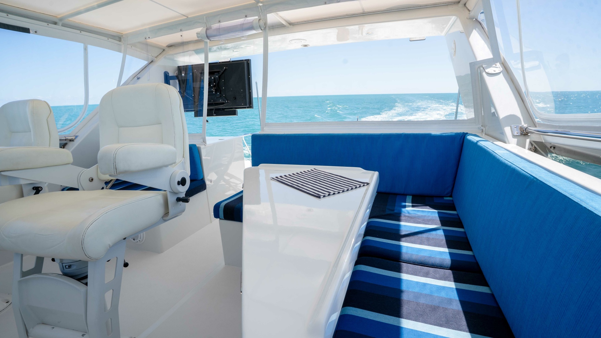 Symbol-62 Pilothouse 2001-DANZA Fort Lauderdale-Florida-United States-6008639 | Thumbnail