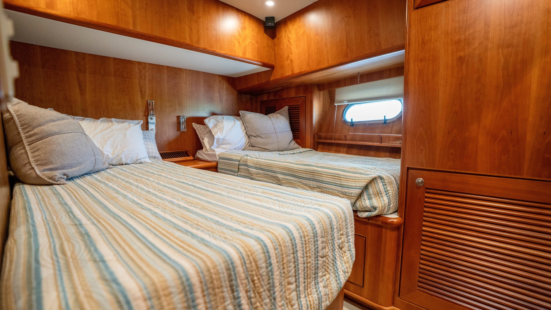 Symbol-62 Pilothouse 2001-DANZA Fort Lauderdale-Florida-United States-6008627 | Thumbnail