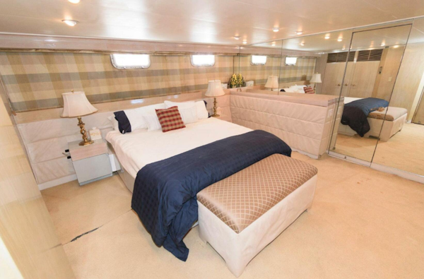 Broward-Raised Pilothouse 1984-LIQUIDITY Edgewater-Maryland-United States-5986515