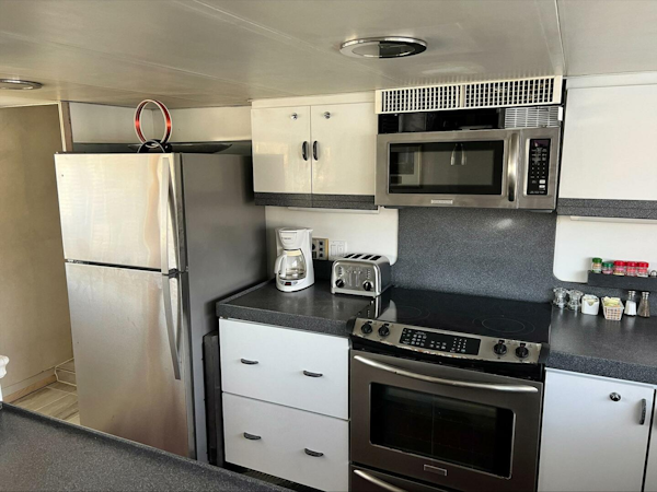 Broward-Raised Pilothouse 1984-LIQUIDITY Edgewater-Maryland-United States-5986510
