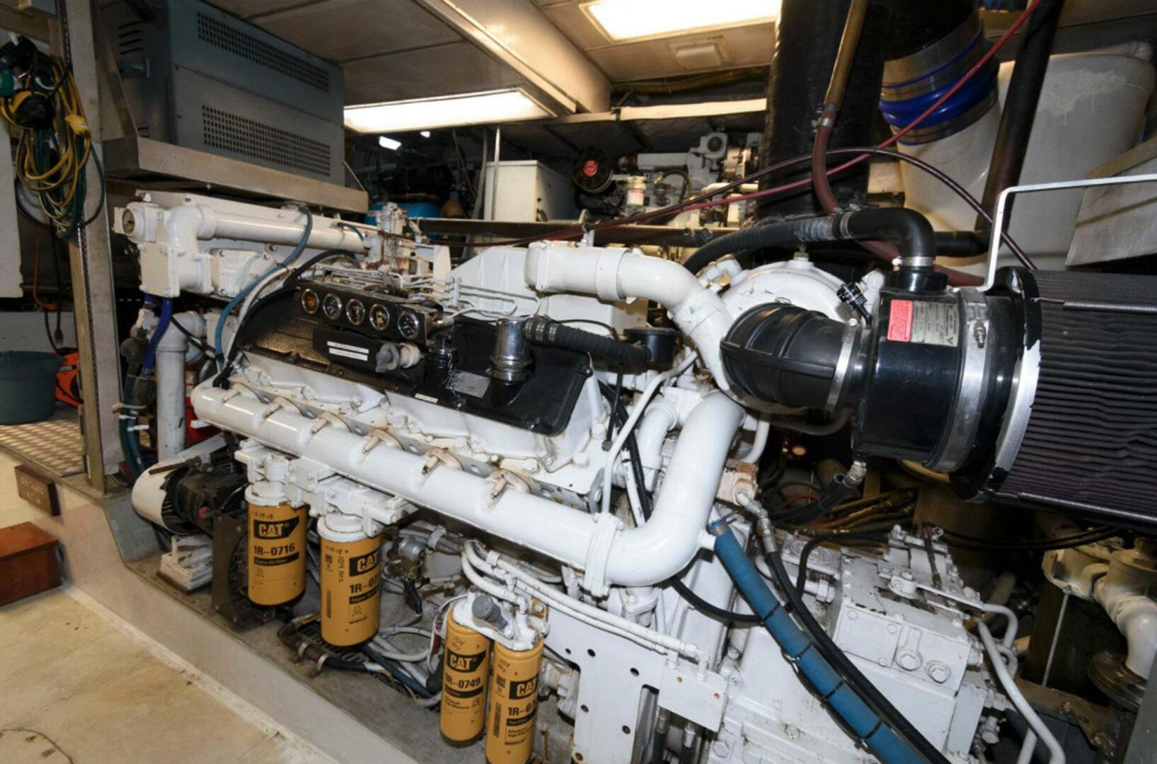 Broward-Raised Pilothouse 1984-LIQUIDITY Edgewater-Maryland-United States-5986540 | Thumbnail