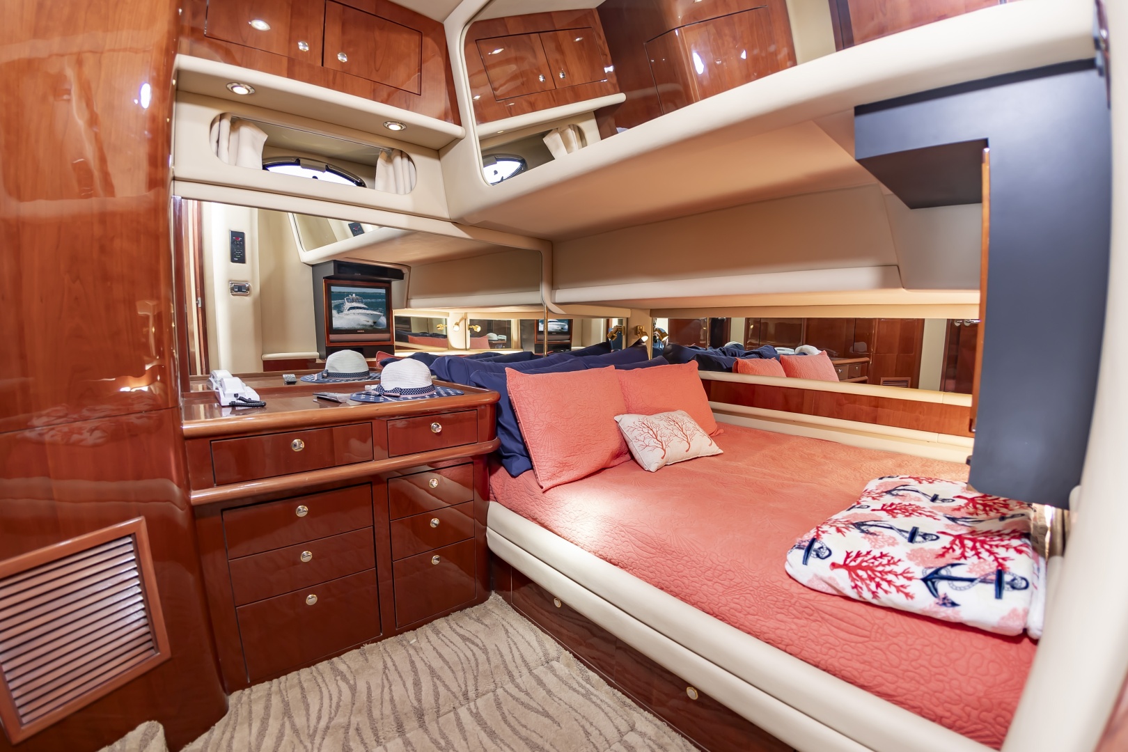 Sea Ray-560 Sedan Bridge 2002-4 Frogs Edgewater-Maryland-United States-58SeaRay560_044-6141737 | Thumbnail