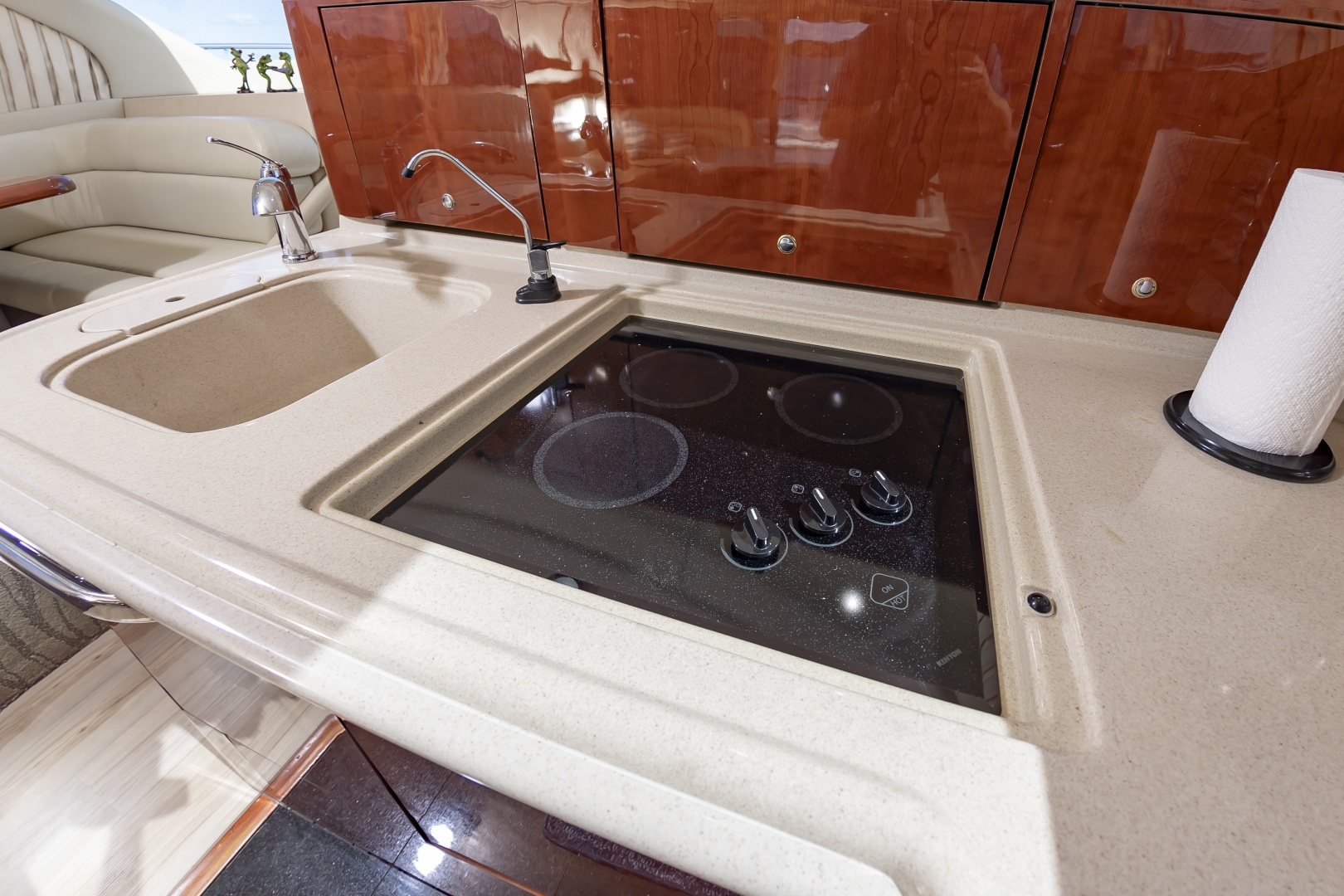 Sea Ray-560 Sedan Bridge 2002-4 Frogs Edgewater-Maryland-United States-58SeaRay560_033-6141726 | Thumbnail