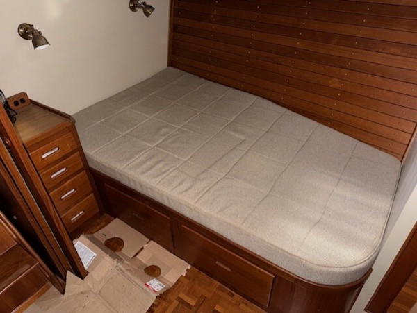 Grand Banks-Classic 1990-Spring House Branford-Connecticut-United States-mid stateroom-6002441