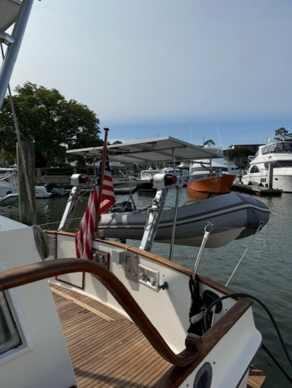 Grand Banks-Classic 1990-Spring House Branford-Connecticut-United States-Dinghy on davits-6002418