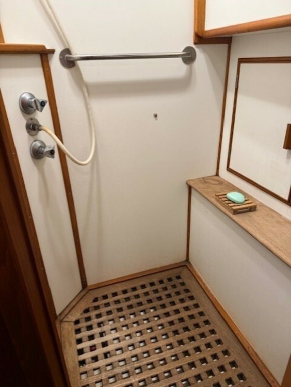 Grand Banks-Classic 1990-Spring House Branford-Connecticut-United States-aft shower-6030243