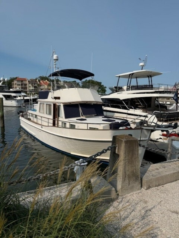 Grand Banks-Classic 1990-Spring House Branford-Connecticut-United States-6002385