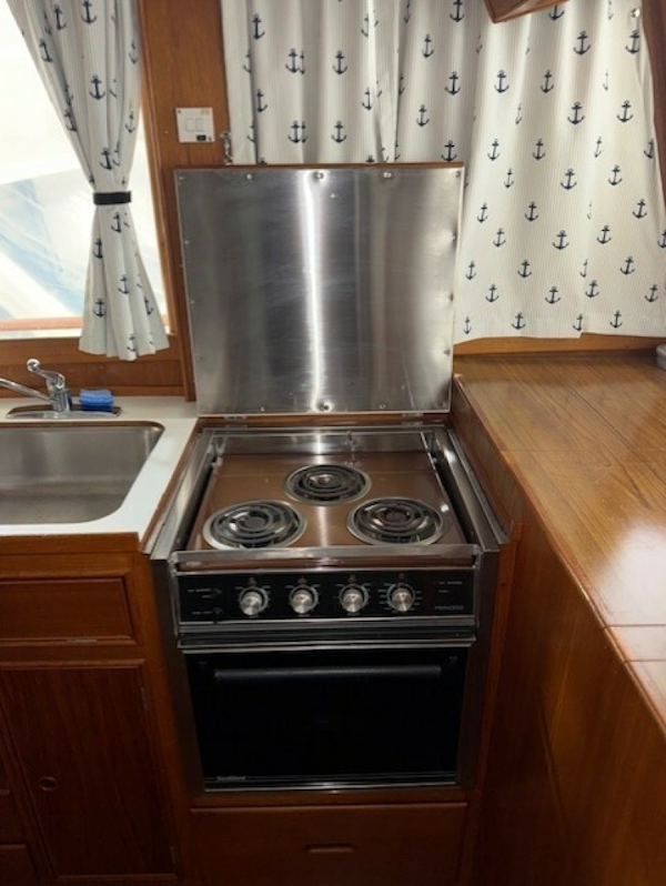 Grand Banks-Classic 1990-Spring House Branford-Connecticut-United States-Stove with Oven-6002443
