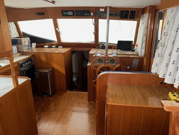Grand Banks-Classic 1990-Spring House Branford-Connecticut-United States-Salon fwd-6002444