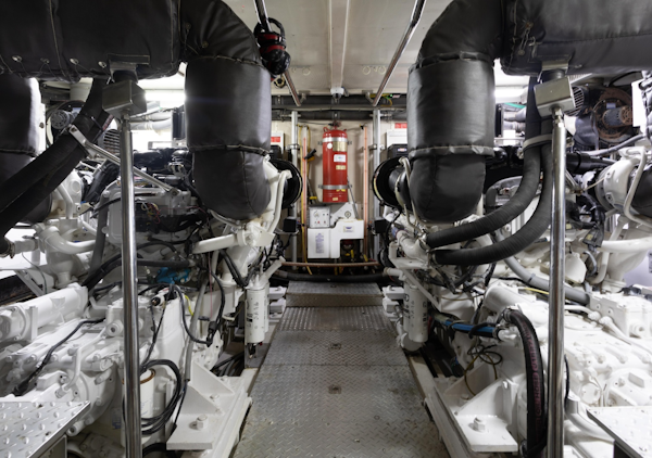 Horizon-Elegance 82 2007-RAYS Palm Beach-Florida-United States-Engine Room-6019925