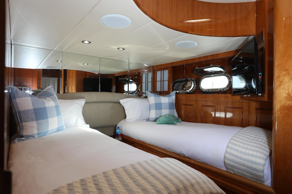 Horizon-Elegance 82 2007-RAYS Palm Beach-Florida-United States-Portside Twin Cabin-6019894