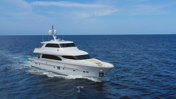 Horizon-Elegance 82 2007-RAYS Palm Beach-Florida-United States-Bow Quarter-6019943