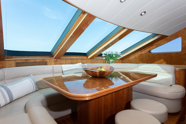 Horizon-Elegance 82 2007-RAYS Palm Beach-Florida-United States-Galley Dining-6019899
