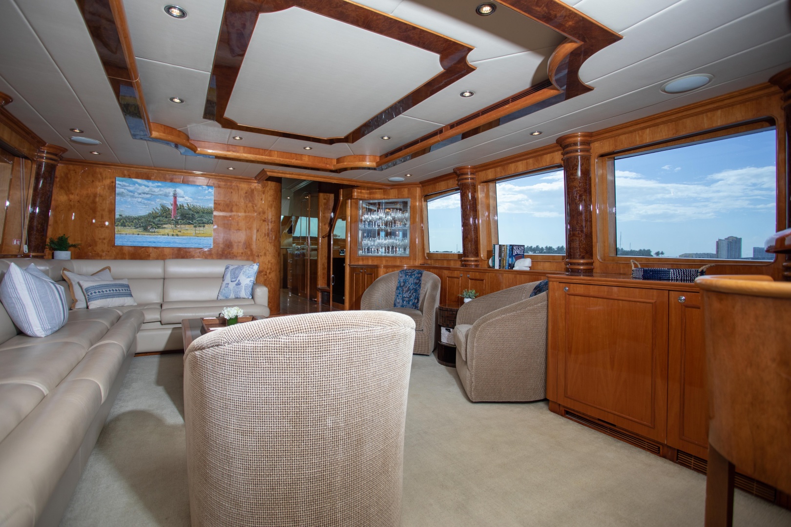 Horizon-Elegance 82 2007-RAYS Palm Beach-Florida-United States-Salon To Starboard-6019886 | Thumbnail