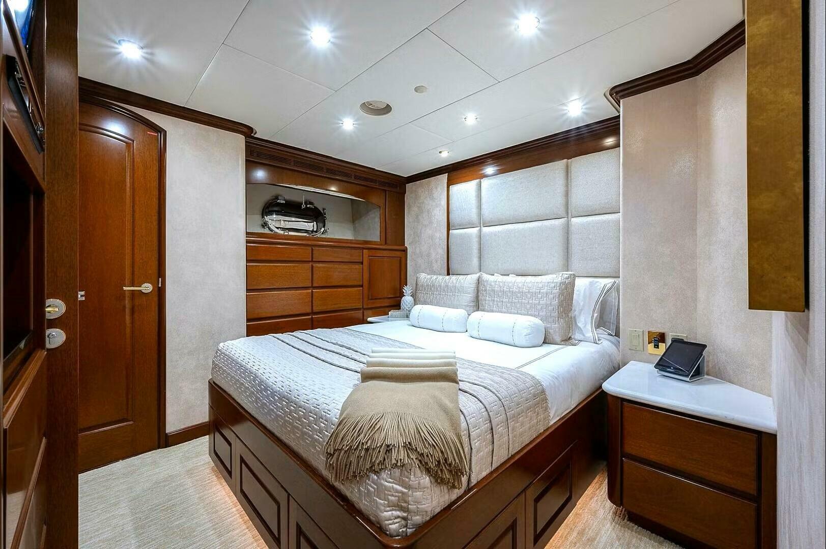 Christensen-Raised Pilothouse MY 2000 -Fort Lauderdale-Florida-United States-5998077 | Thumbnail