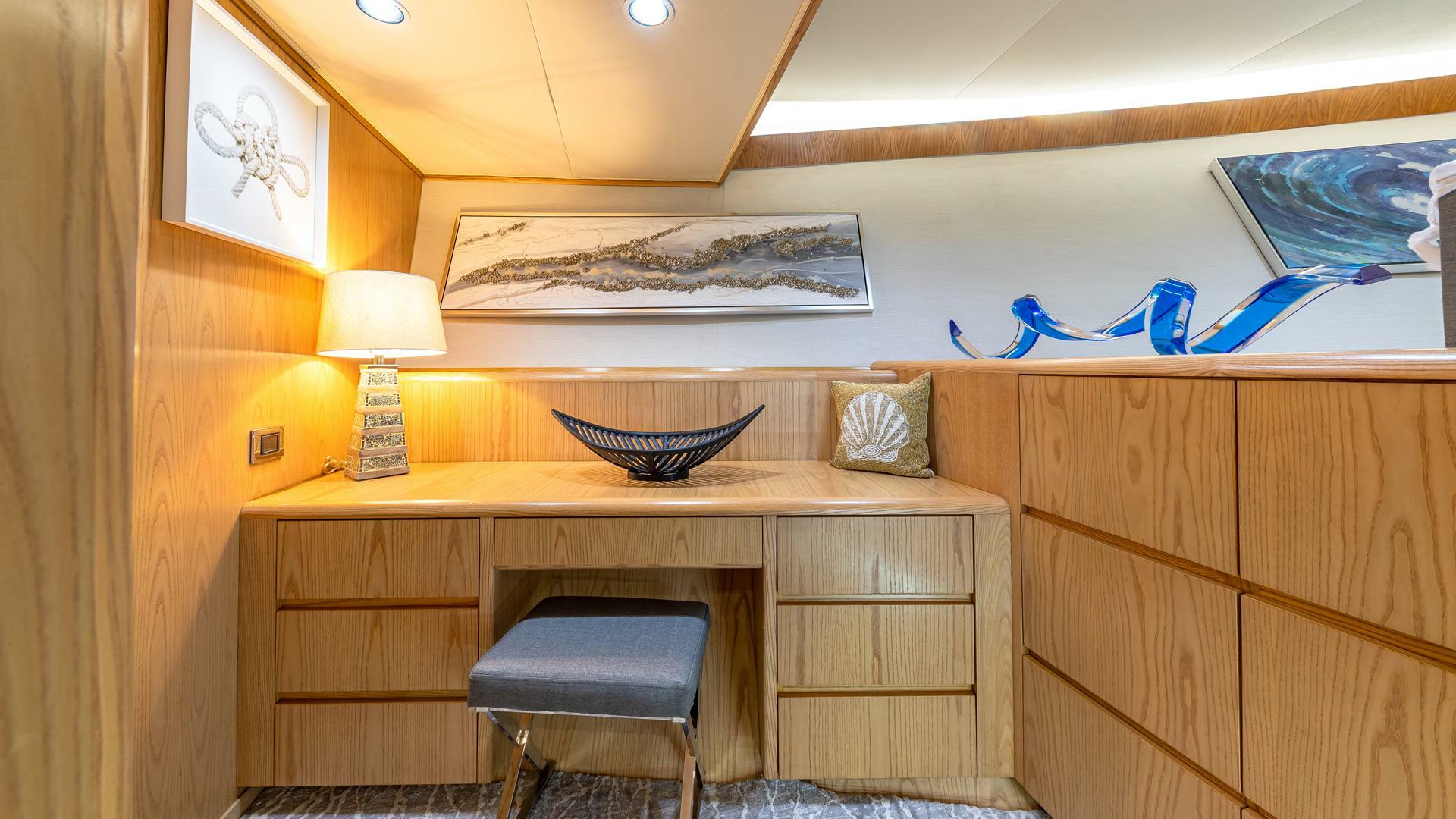 Broward-Raised Pilothouse 1997-Margate Bahamas-5997268 | Thumbnail