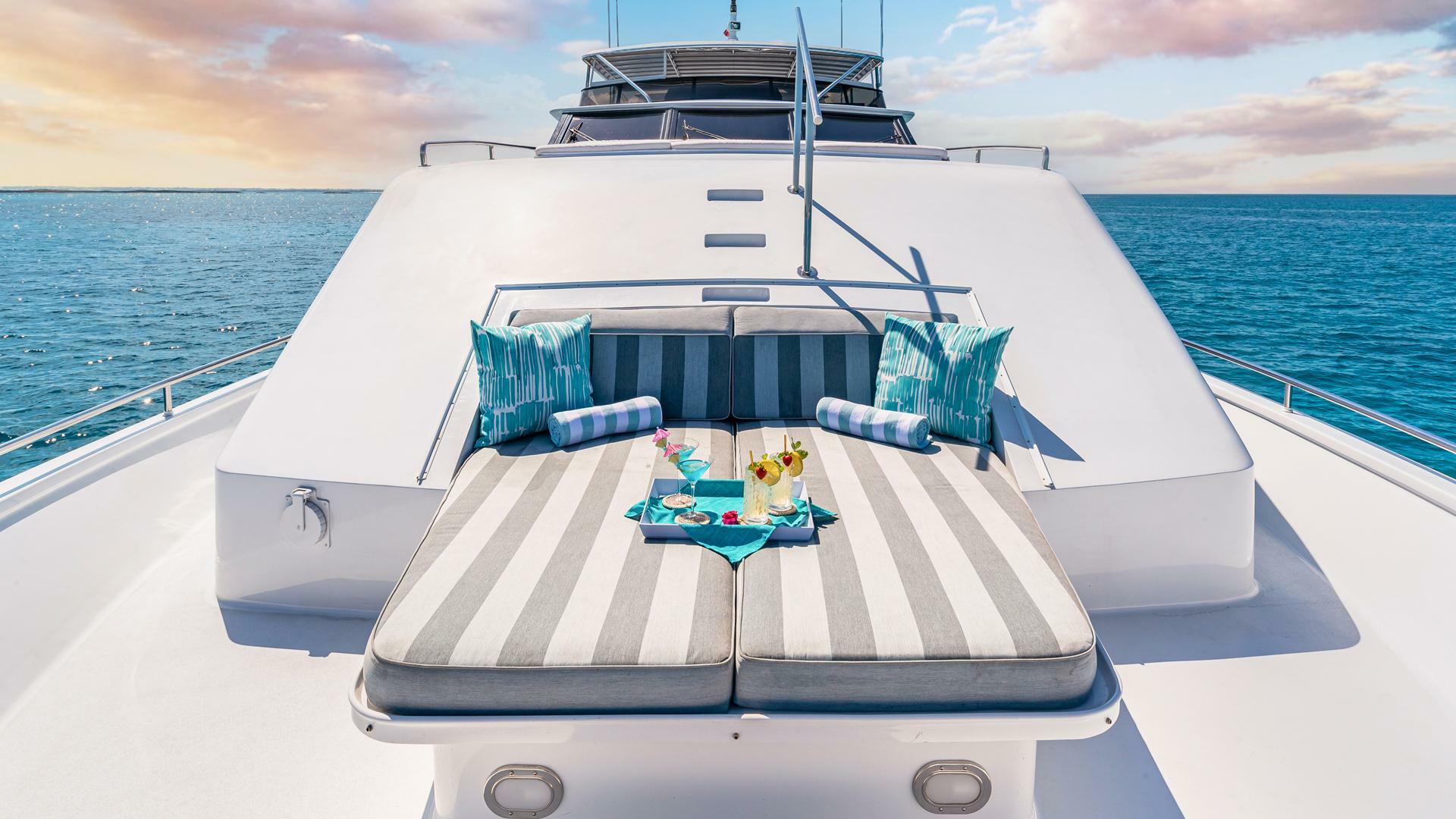 Broward-Raised Pilothouse 1997-Margate Bahamas-5997250 | Thumbnail