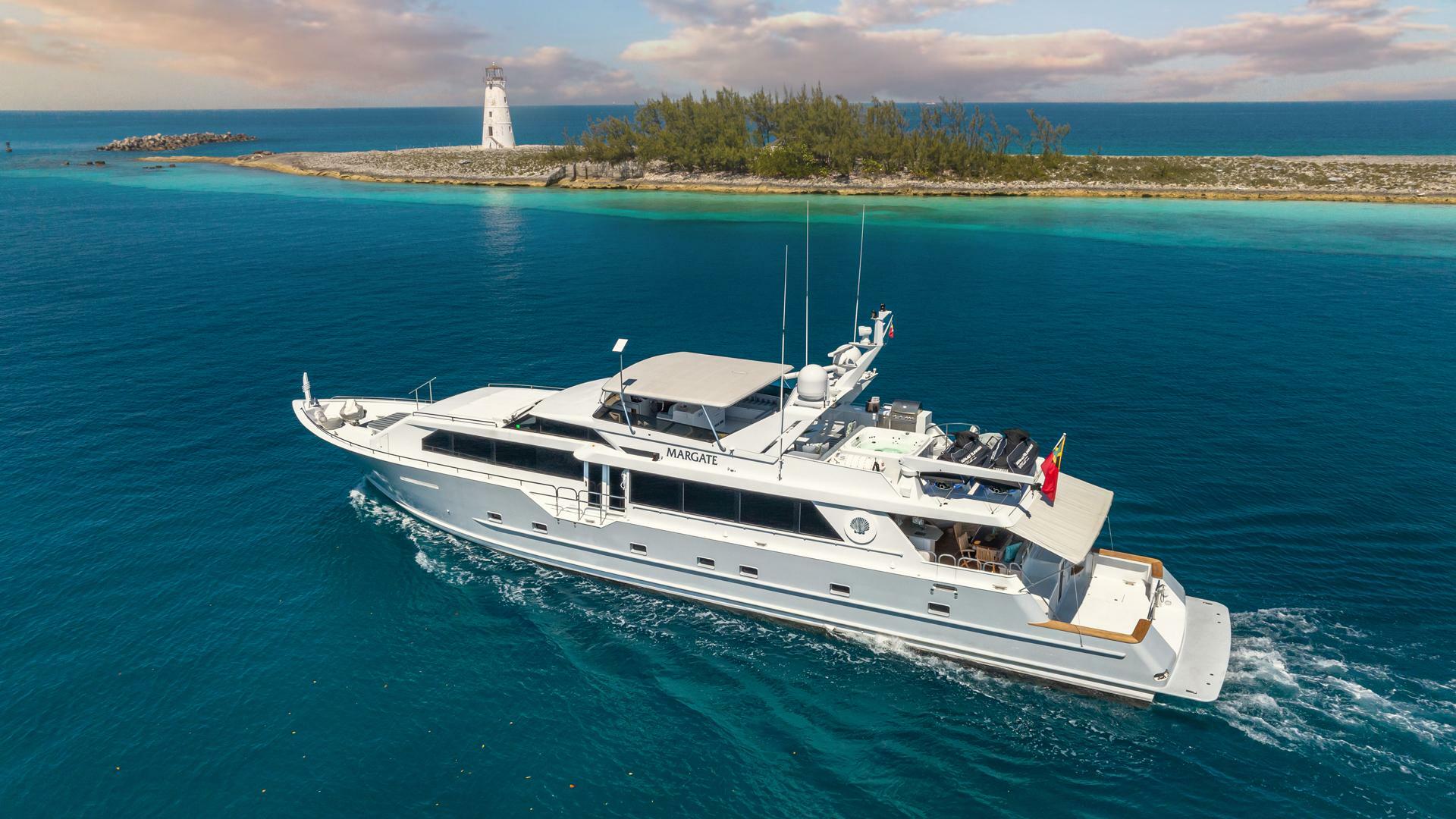 Broward-Raised Pilothouse 1997-Margate Bahamas-5997210 | Thumbnail
