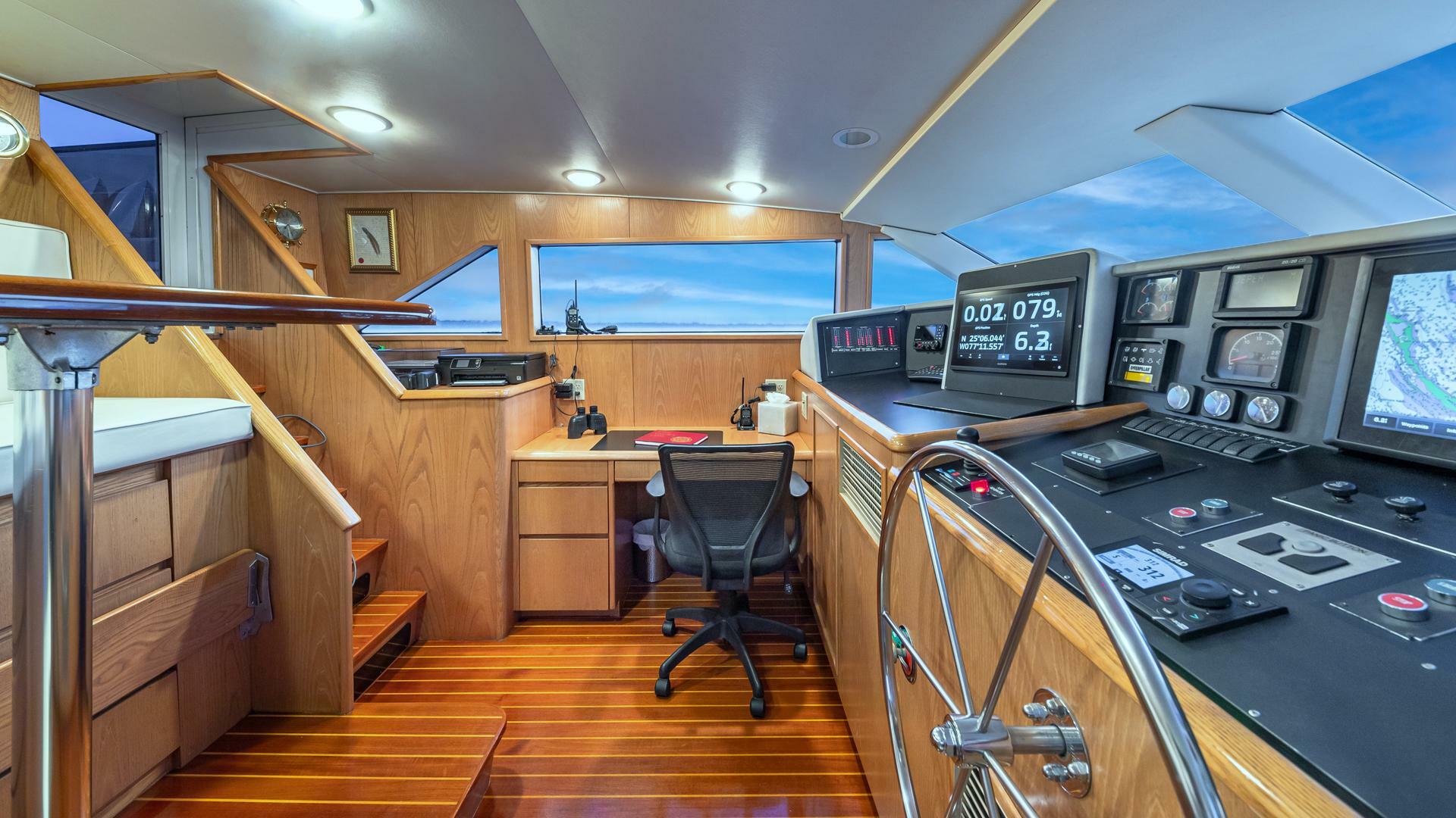 Broward-Raised Pilothouse 1997-Margate Bahamas-5997248 | Thumbnail
