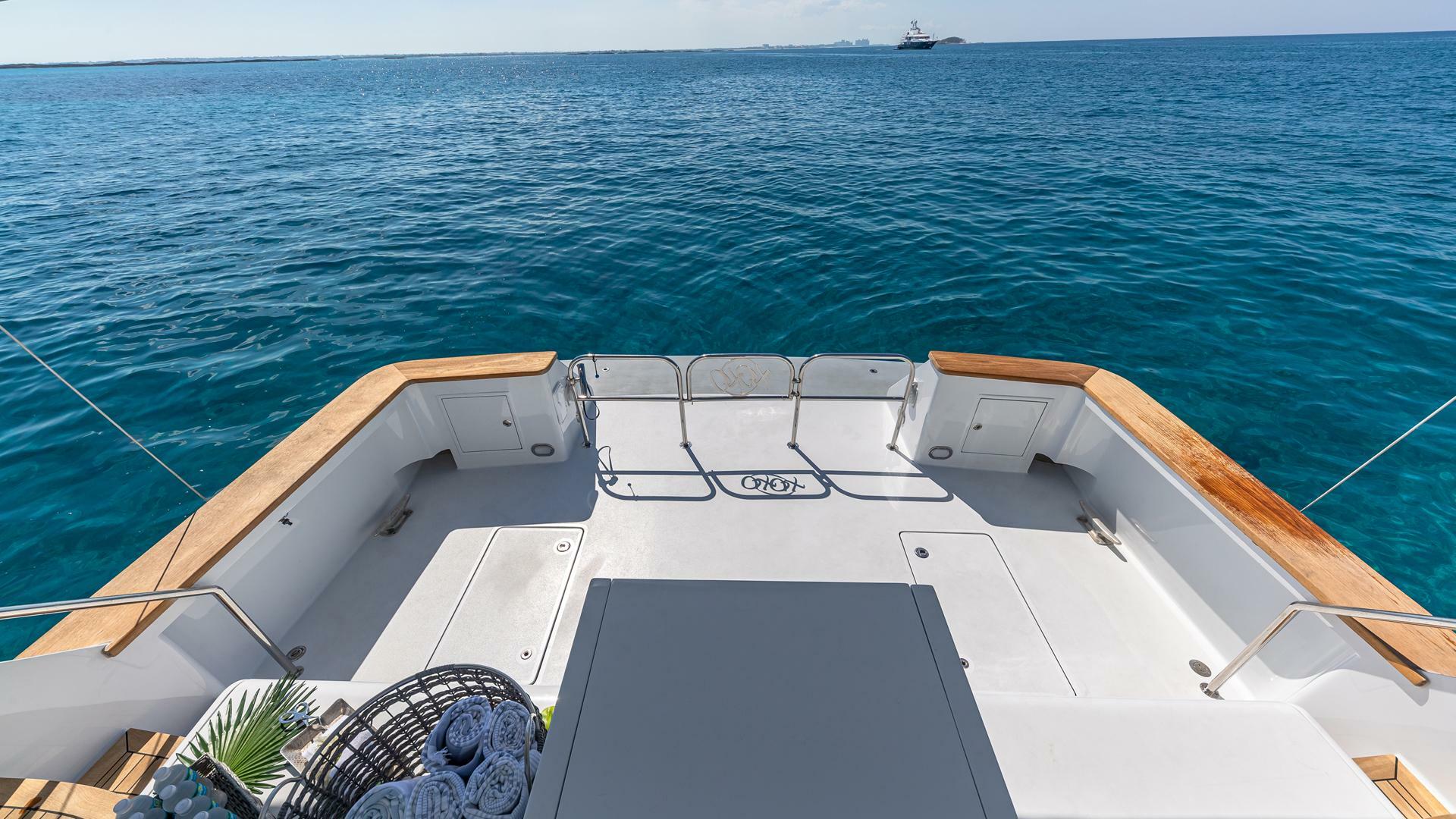 Broward-Raised Pilothouse 1997-Margate Bahamas-5997216 | Thumbnail