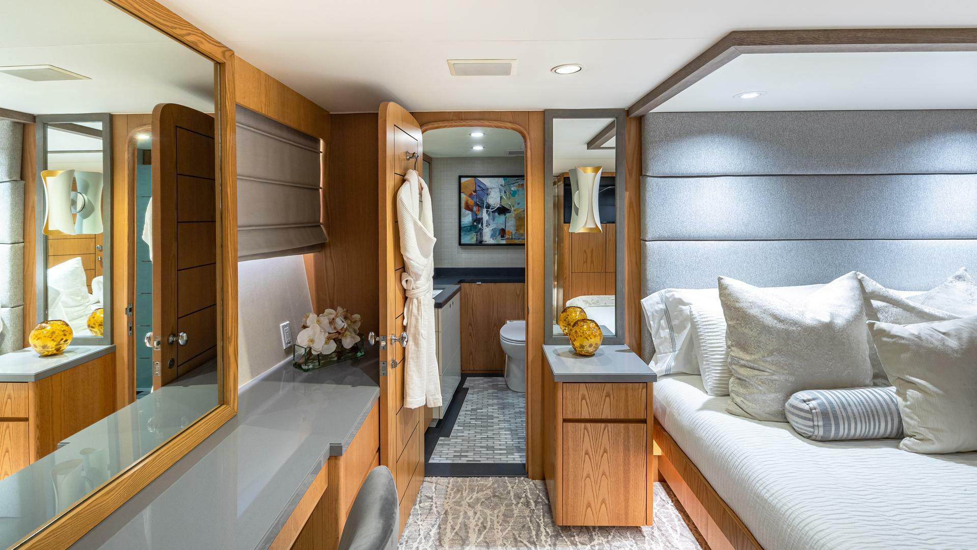 Broward-Raised Pilothouse 1997-Margate Bahamas-5997273 | Thumbnail