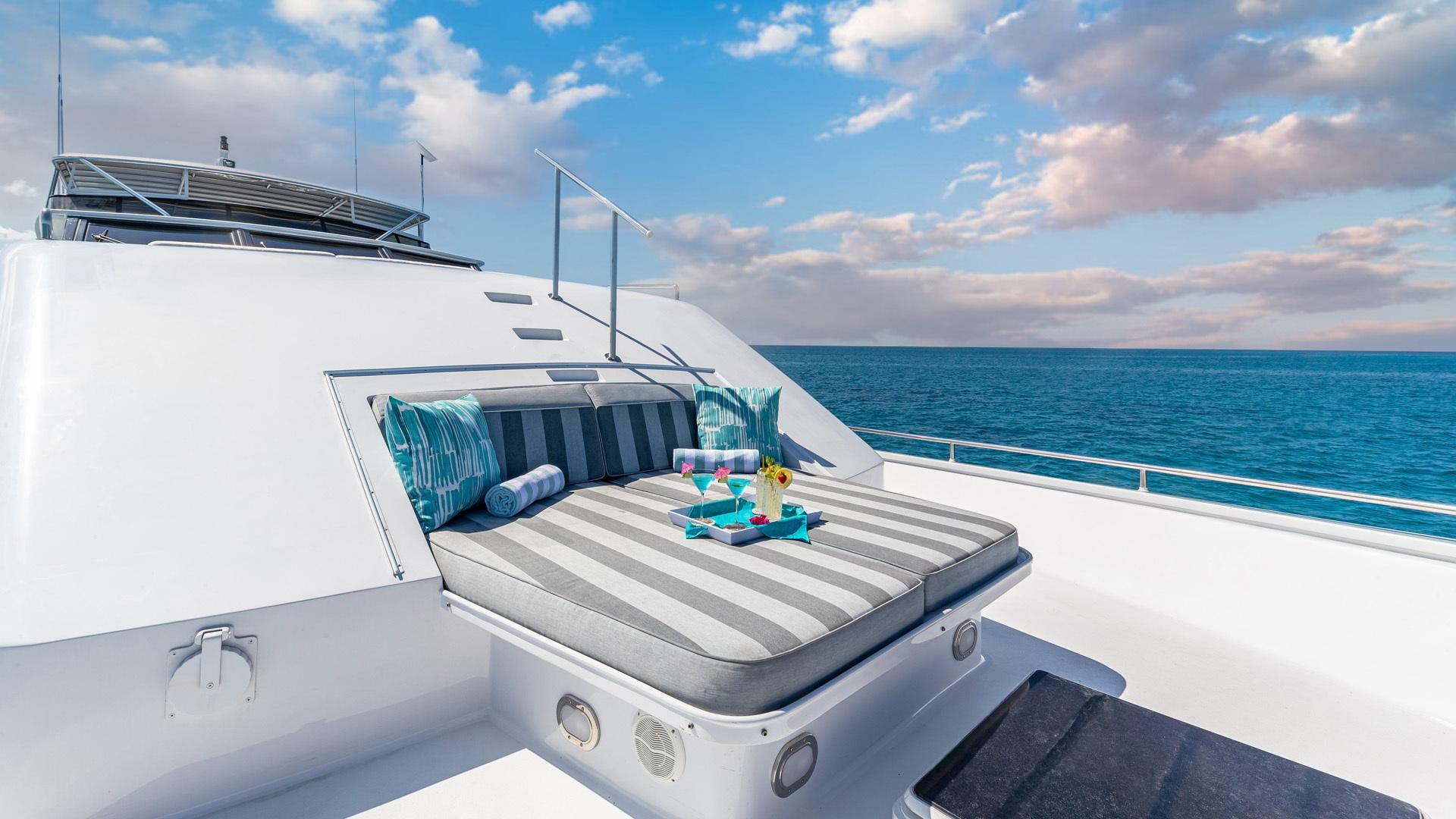 Broward-Raised Pilothouse 1997-Margate Bahamas-5997209 | Thumbnail
