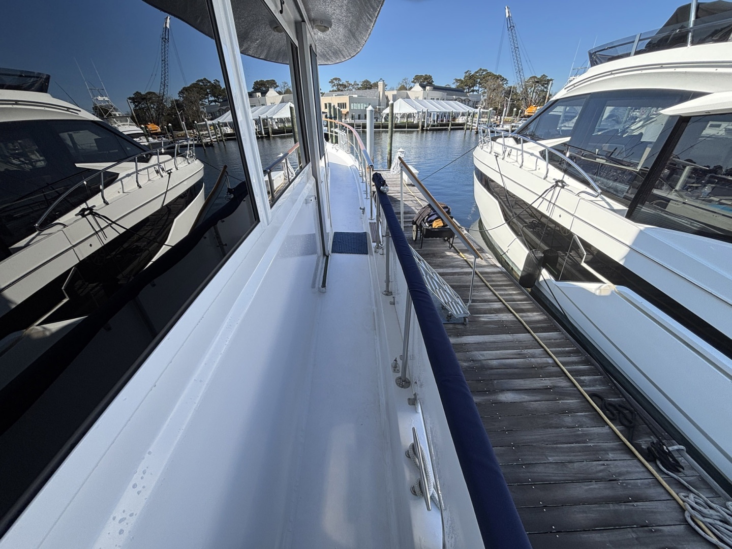 Hatteras-Motor Yacht 1979-Miles Away Virginia Beach-Virginia-United States-5998592 | Thumbnail