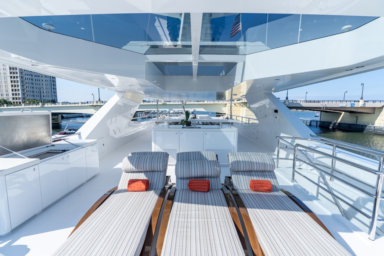 Hargrave-E Series 2026-RESONANCE Fort Lauderdale-Florida-United States-6045005 | Thumbnail