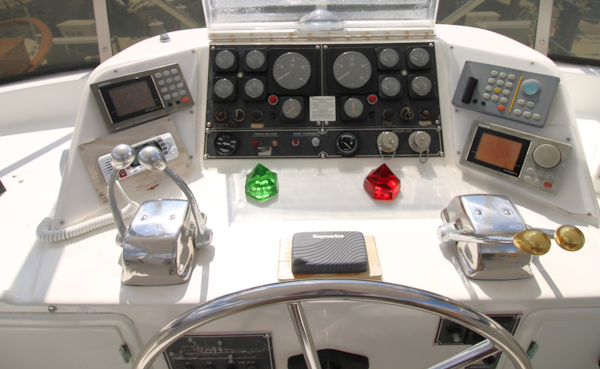 Jefferson-52 Rivanna Cockpit MY 1995-Miss Cristina Longboat Key-Florida-United States-5999588