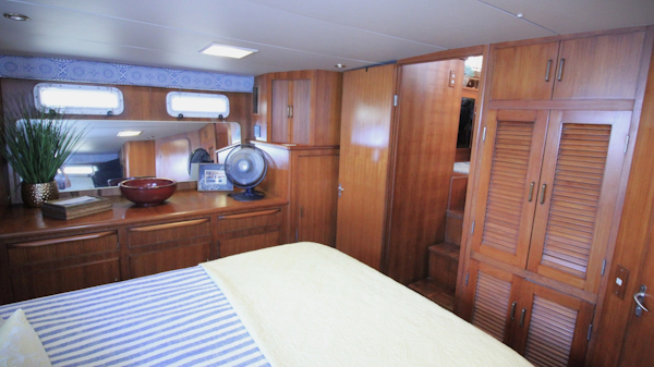 Jefferson-52 Rivanna Cockpit MY 1995-Miss Cristina Longboat Key-Florida-United States-5999577