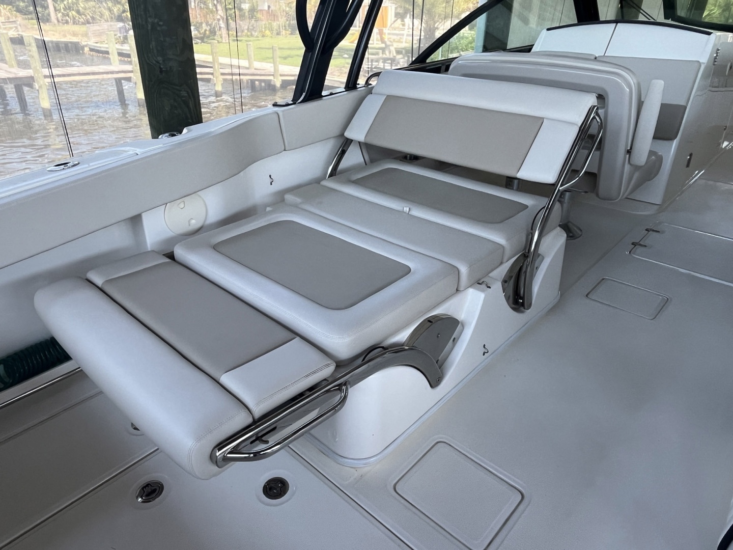 Boston Whaler-320 Vantage 2022-Offshore Investment Ponte Vedra-Florida-United States-6006065 | Thumbnail