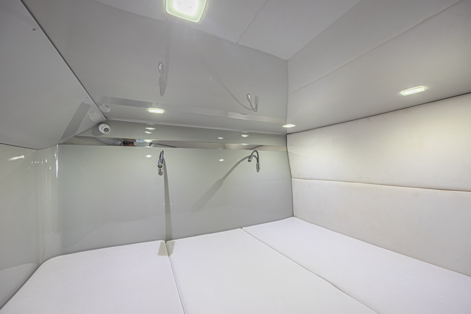 Midnight Express-52 Vitesse 2025 -Deerfield Beach-Florida-United States-6055399 | Thumbnail