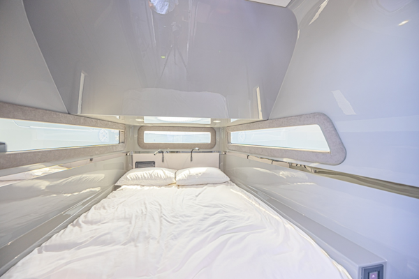Midnight Express-52 Vitesse 2025 -Deerfield Beach-Florida-United States-6055395